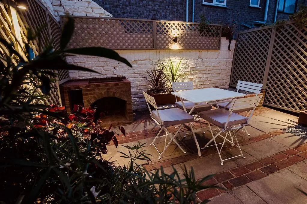 Artistic Hideaway Within York'S Ancient City Walls Vakantiehuis
